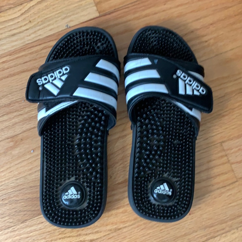 Black Adidas slides size 8